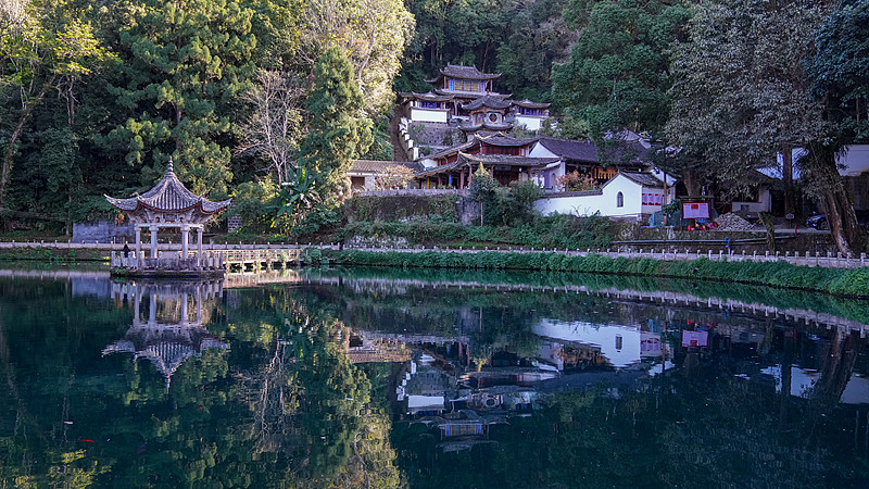 腾冲和顺古镇，腾冲边城温泉线一手地接